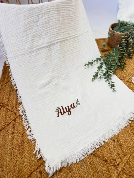 Yenidoğan Müslin Battaniye (Çiçek Detaylı)