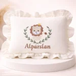Yenidoğan Müslin Yastık (Aslan Çerçeve Detaylı)