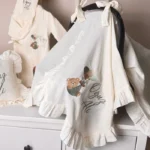 Müslin Set – Yastık, Battaniye, Puset Örtüsü ve Tulum(Ayıcık ve Balon Detaylı) - Görsel 2